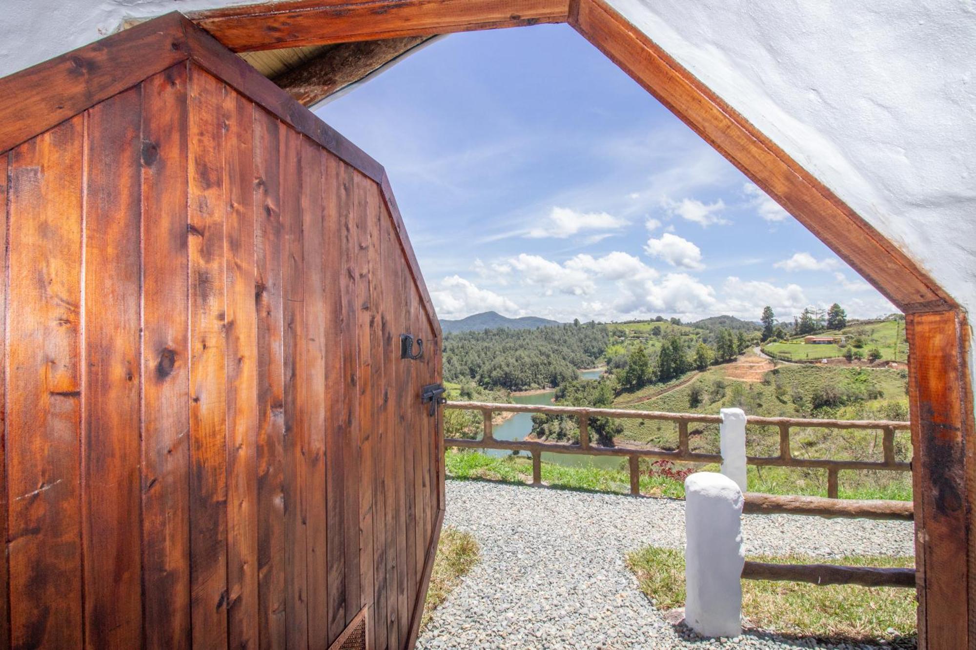 Hobbit Hotel Ecolodge- Guatape Exterior photo